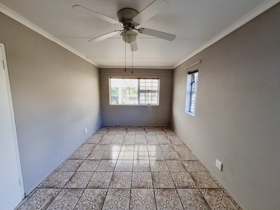 3 Bedroom Property for Sale in Stilbaai Wes Western Cape